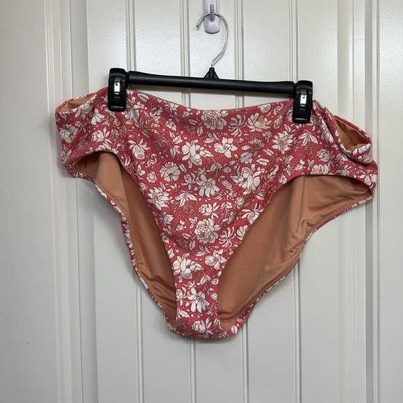 NWT J. Crew Tie-front bikini top and bottoms in tossed floral - Picture 5 of 8
